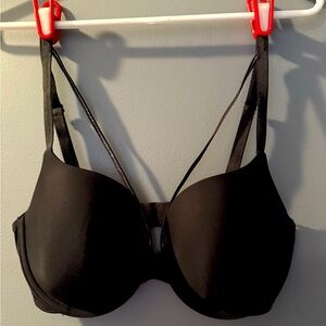 Victoria’s Secret Black Demi Push-Up Bra with Adjustable Straps 32DD Black/Slvr